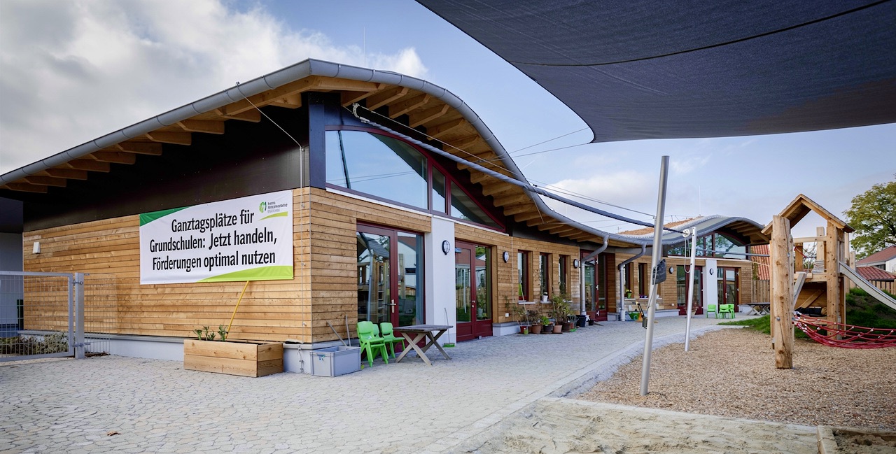 e95be218-cde3-4e77-b309-8654056526c5 2